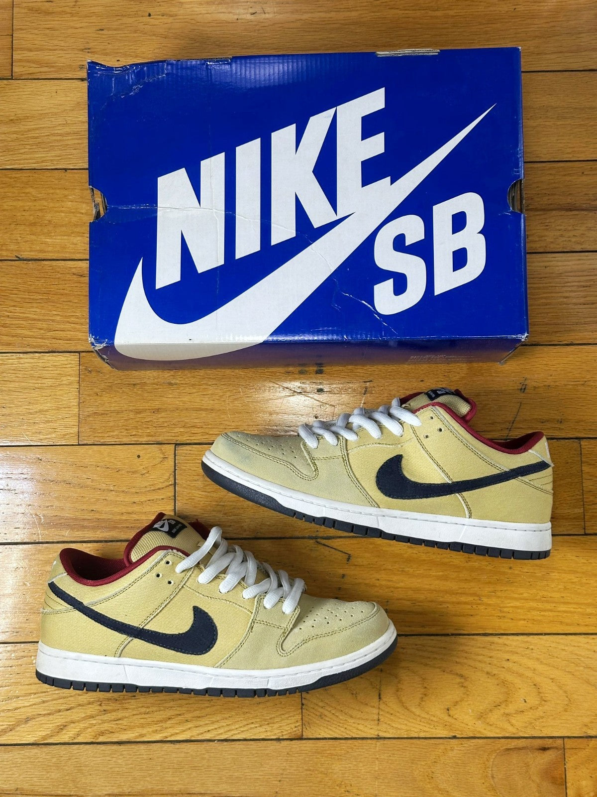 💥 RARE SB!💥 Nike SB Gold Dust Dunk low (only 2 pairs online anywhere!) pro box