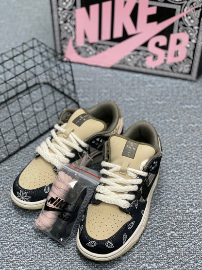 Nike Dunk Low Premium QS SB x Travis Scott "Cactus Jack"