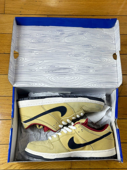 💥 RARE SB!💥 Nike SB Gold Dust Dunk low (only 2 pairs online anywhere!) pro box